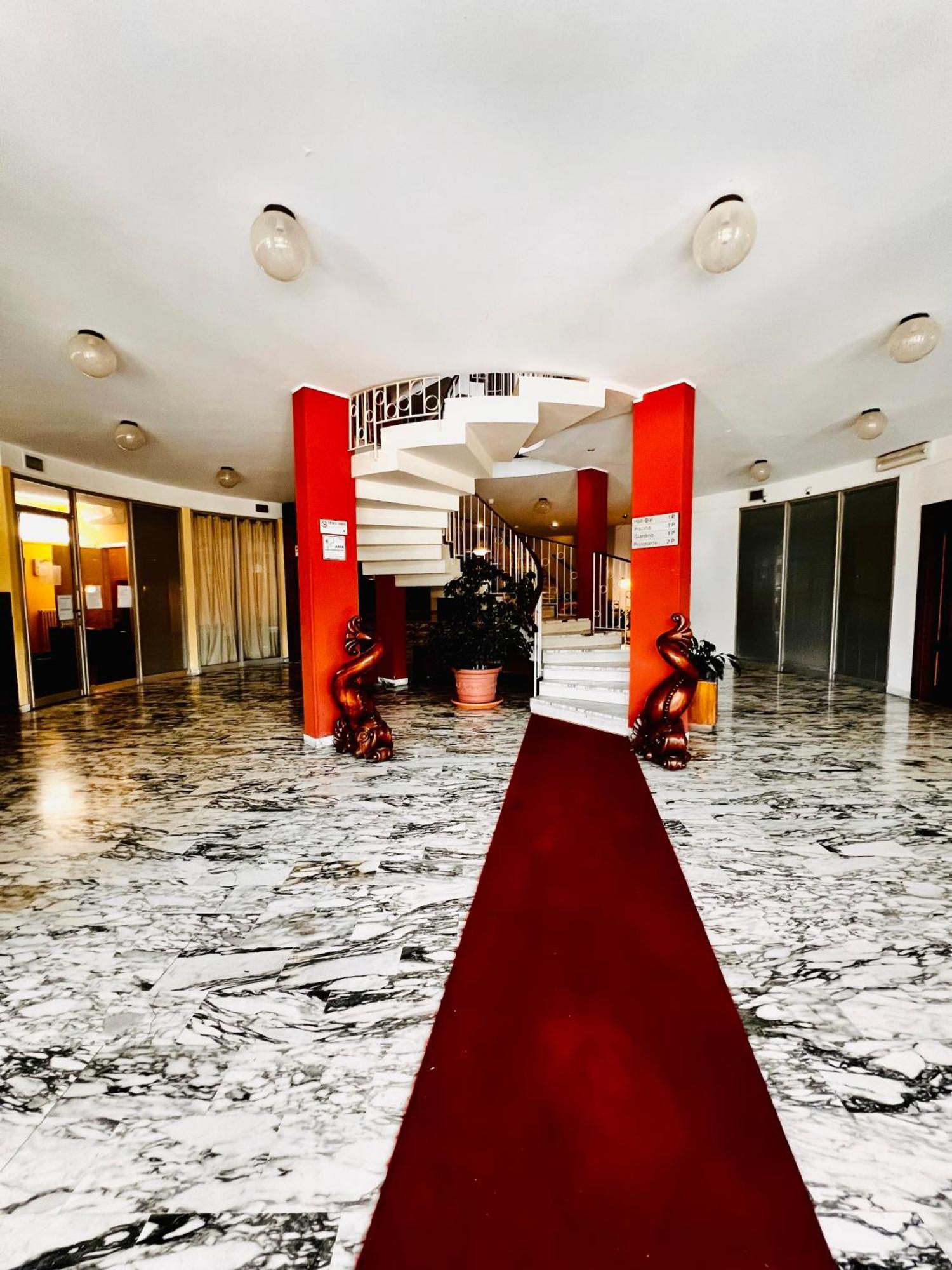 Eurotel 312 Rapallo Bagian luar foto